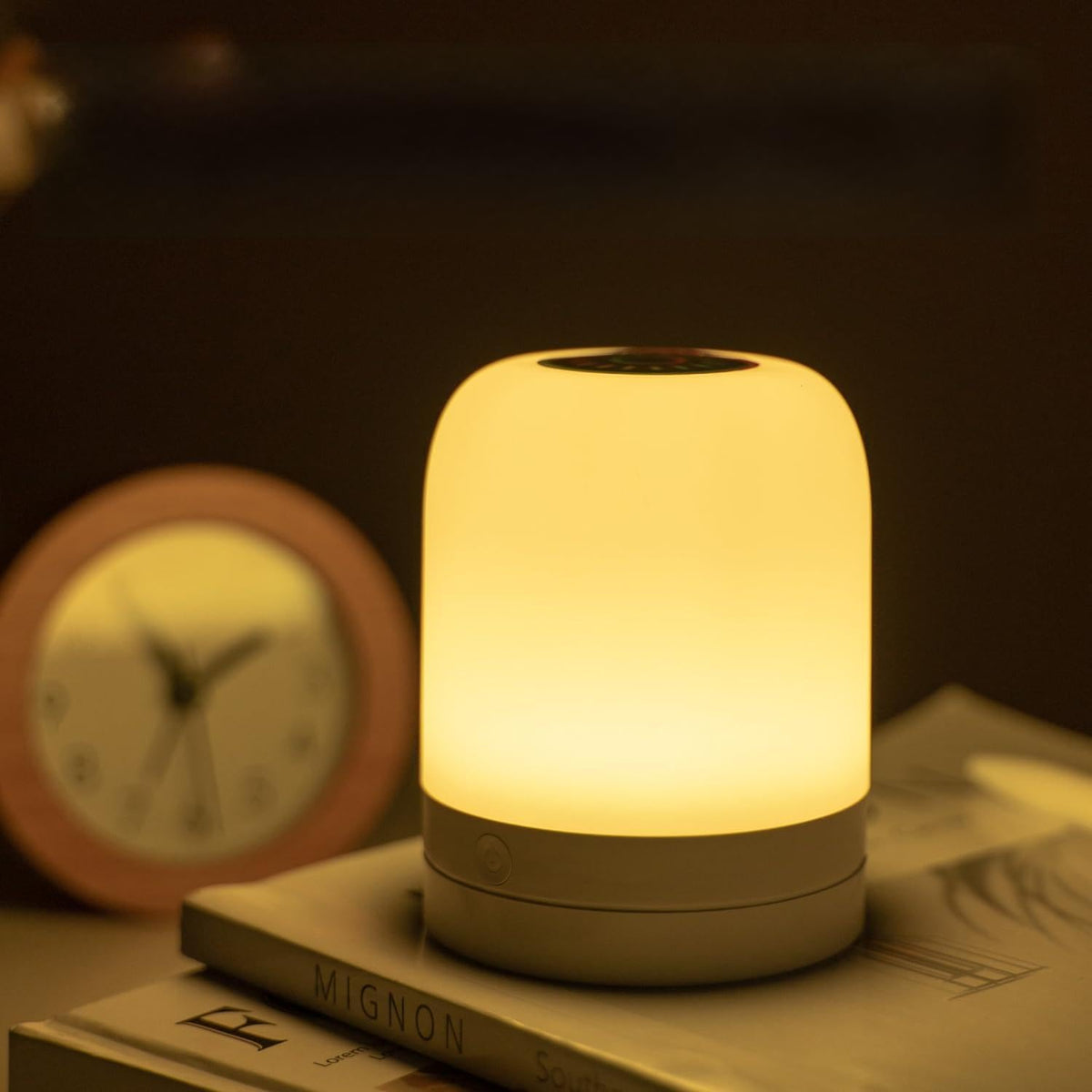 ELITUN LED Night Light, Cordless Bedside Lamp for Bedroom