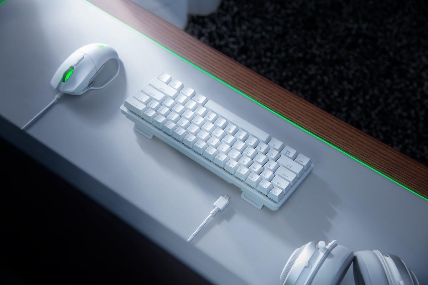 Razer Huntsman Mini Special Edition, 60% Optical Gaming Keyboard (Linear Red Switch) (Renewed)