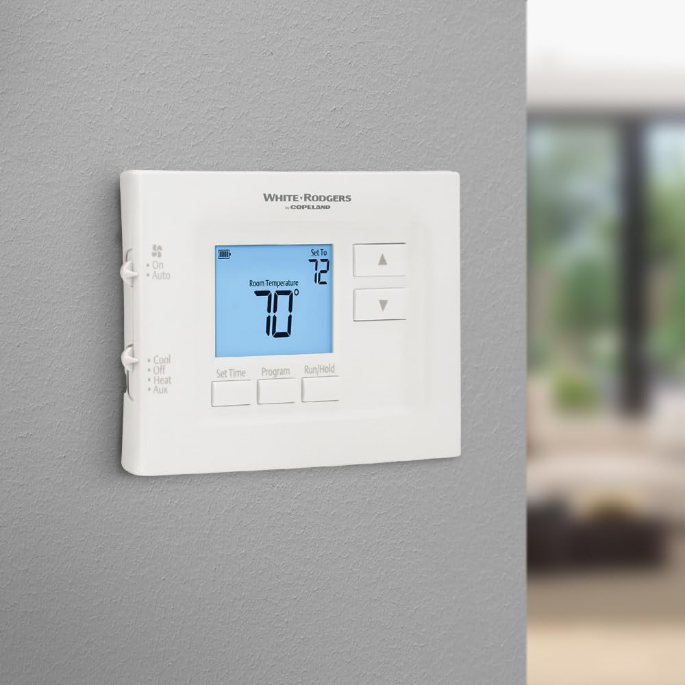 70 Series, 7 Day Programmable, Heat Pump (2H/1C) Thermostat White
