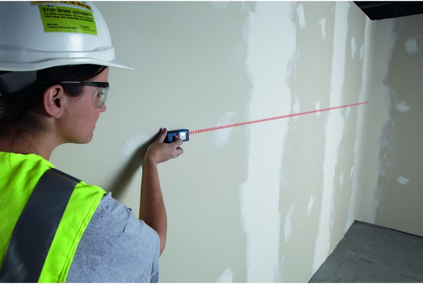 BOSCH GLM165-40 Blaze™ Pro 165 Ft. Laser Measure, Distance Measuring Laser | Backlit display, area and volume calculations, indirect measurement