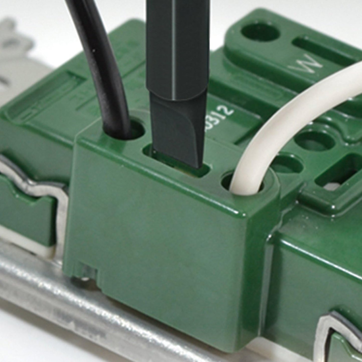 VESSEL BALL GRIP 1/4" Hex. Bit Interchangeable Screwdriver (Bit 3PC. (+1, +3 / +2, -6 / PZ2, PZ3) SET. 220W3J1)