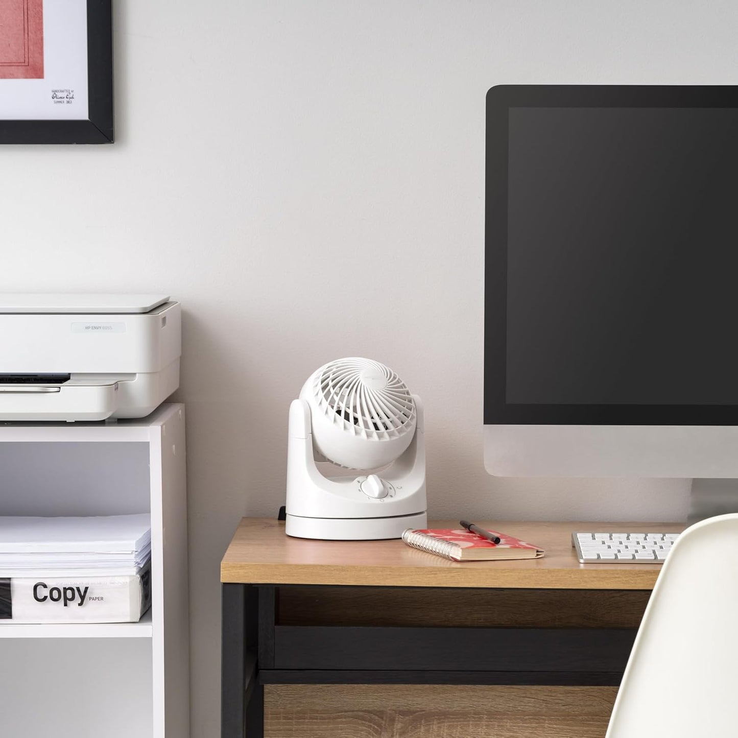 IRIS USA WOOZOO Mini Desk Fan, Oscillating Air Circulator, 112° Tilt, White | 32ft Max Air Distance, 108ft² Coverage, 112° Adjustable Vertical Tilt, 27db