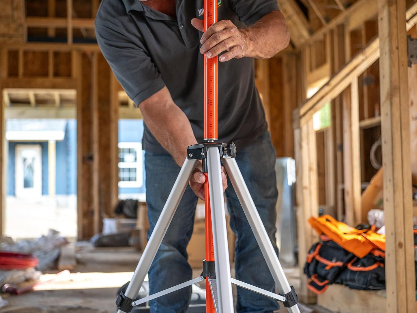 Johnson Level & Tool 40-6302 Heavy Duty 11' Adjustable Laser Pole with Aluminum Tripod, 1/4"-20 & 5/8"-11 Threads, Laser Accessory for Stability & Precision