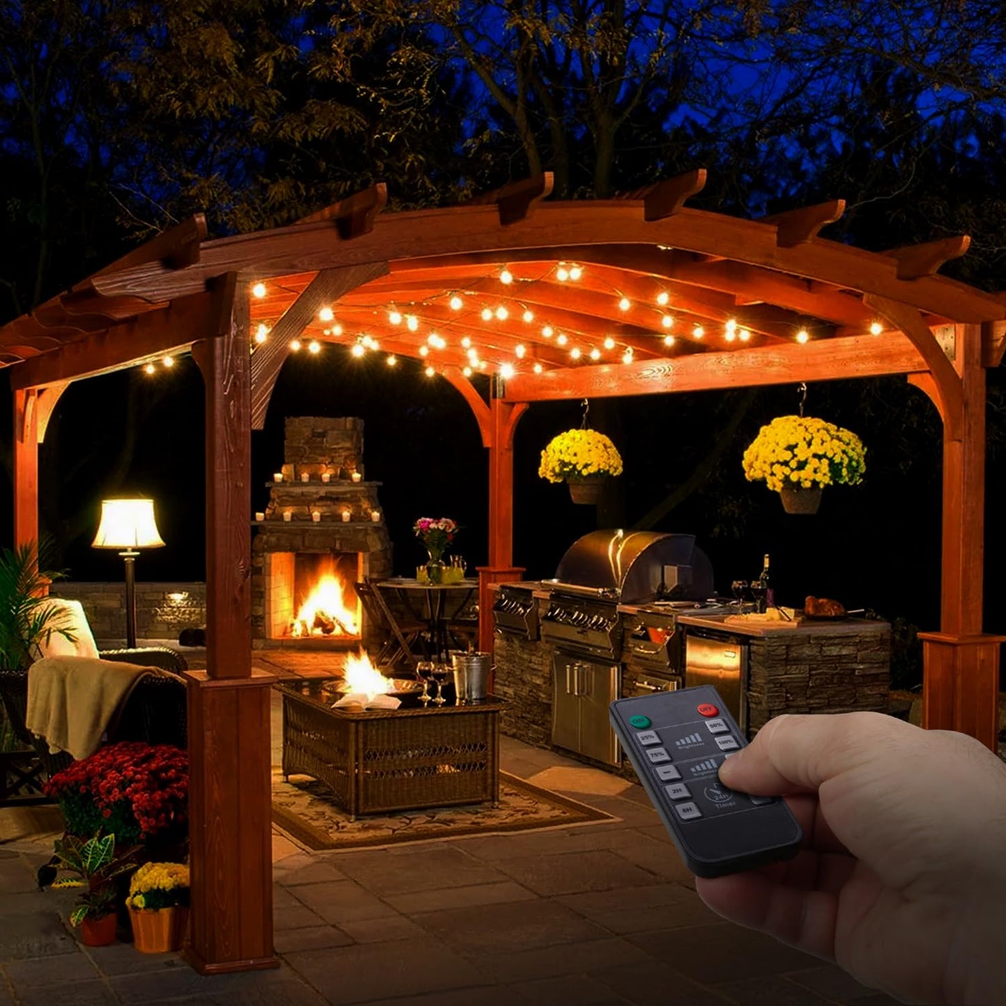 Brightech Smart Dimmer Plug for LED Outdoor String Lights, Comes with Remote Control, Works Up to Max Power 150W, Waterproof Commercial Grade Dimmer for Dimmable String Lights
