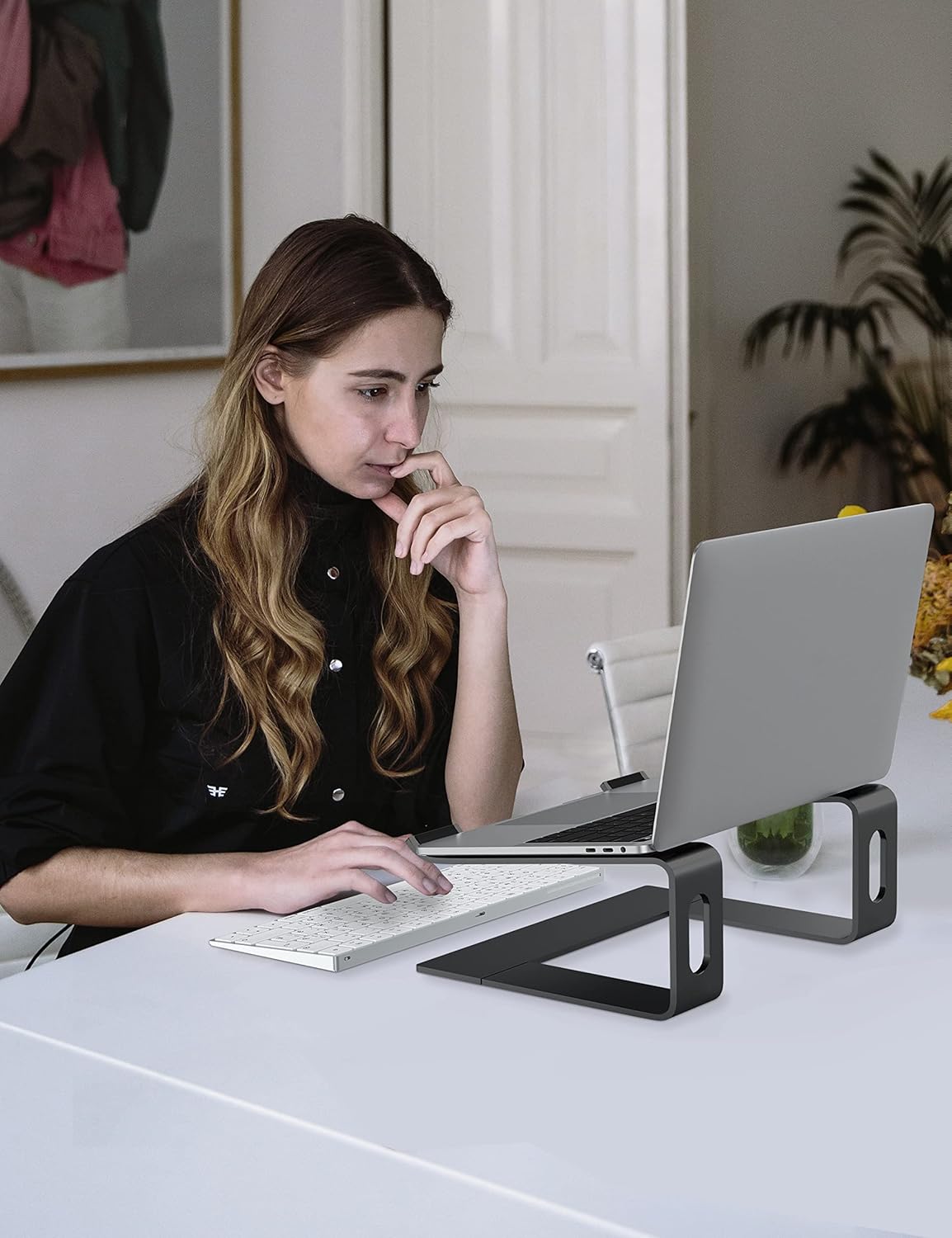 ALASHI Laptop Stand for Desk, Aluminum Computer Riser, Ergonomic Notebook Holder, Detachable Metal Laptops Elevator, PC Cooling Mount Support 10 to 15.6 Inches Notebook, Black