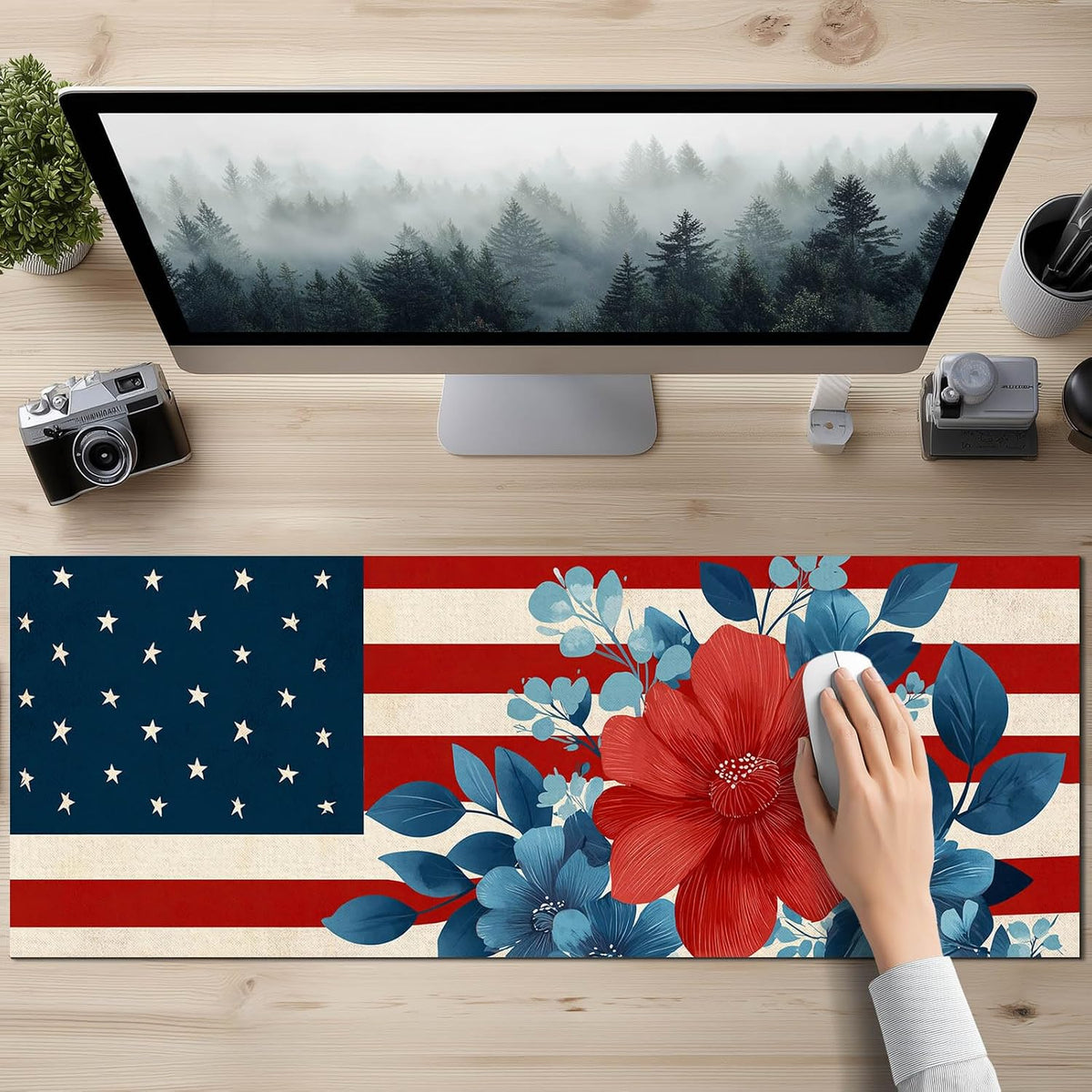 HOMETITUTE Mouse Pad 31.5 x 11.8 Inch American Flag Floral Desk Mat XL Large Extended Keyboard Mat Computer Desk Pad Non Slip Waterproof Mouse Pads Gaming Office Accessories