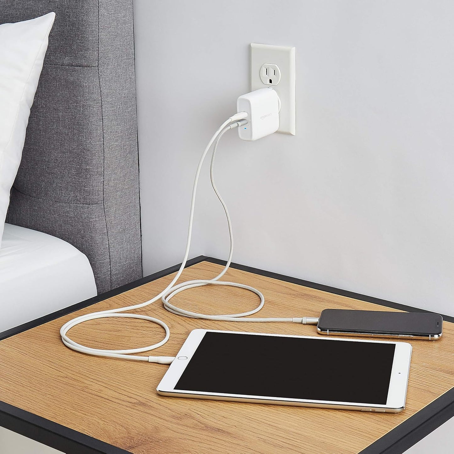 Amazon Basics 36W Dual Port USB-C Wall Charger with Power Delivery, Foldable Plug, for Tablets and Phones, Apple Watch, White, 2.34 x 1.09 x 2.21 in (PD36U-2TNB)
